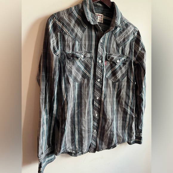 Levi's Authentic Western Wear Checkered Button-down Shirt - Picture 2 of 11